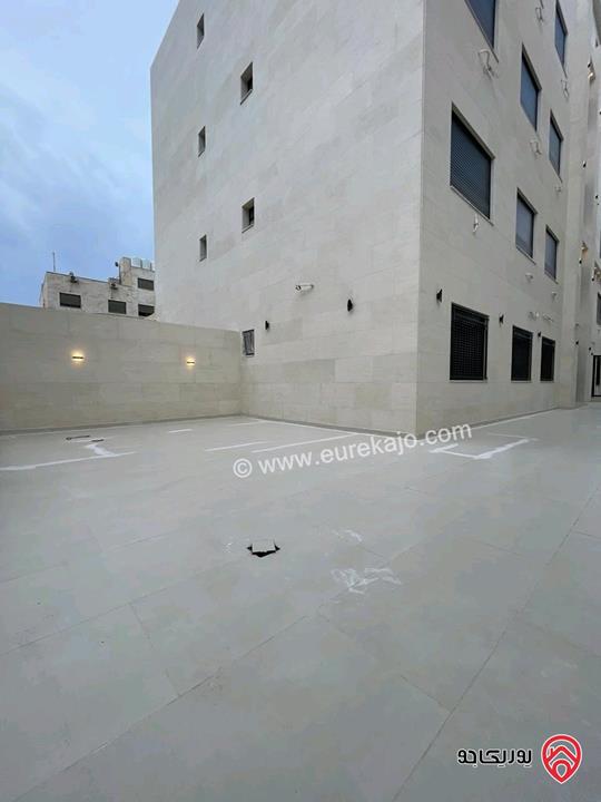 شقة فارغة أرضية مساحة 165م داخلي و 180م خارجي للايجار في عمان - حي الصحابة 