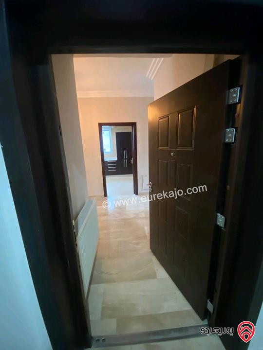 شقة طابق أول مساحة 150م للبيع في عمان - ضاحية الياسمين ربوة عبدون 