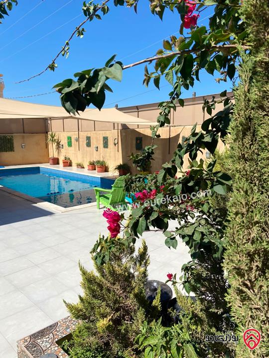 مزرعة مساحة الأرض 428م والبناء 90م للبيع في عمان - على طريق المطار الجيزة