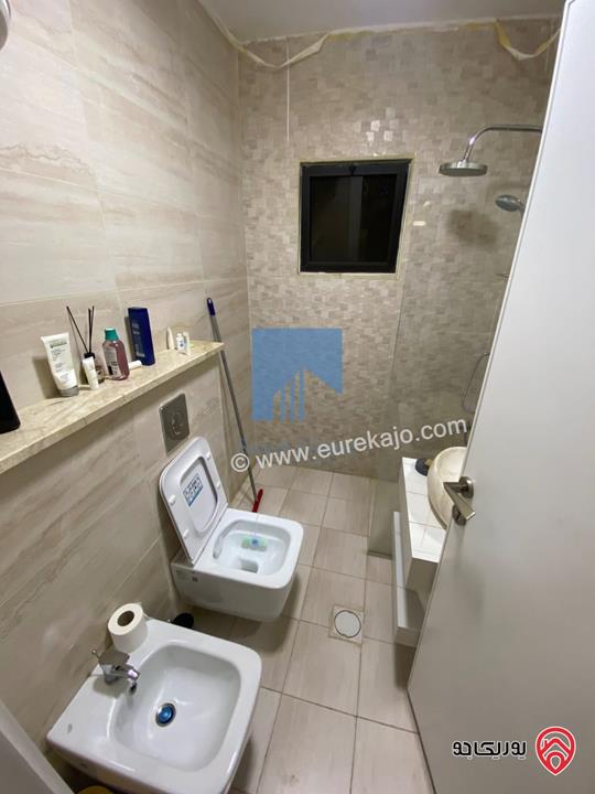 شقة مفروشة فاخرة طابق ثالث 95م للبيع في عمان - خلدا خلف بردايس وقرب المستقلة تشطيب سوبر ديلوكس