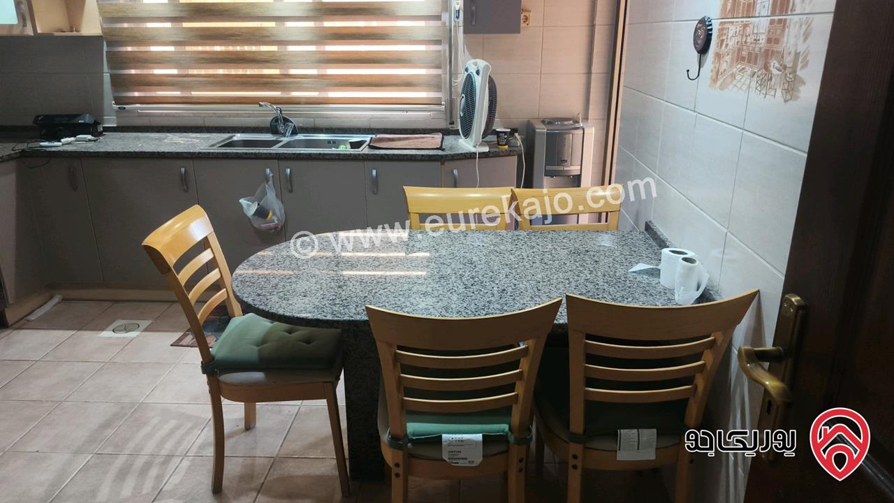 شقة طابق أرضي مساحة 173م مع ترس 60م مفروشة للبيع في عمان - الرابية