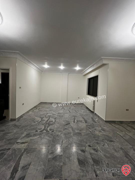 شقة طابق ثالث مساحة 163م للايجار في عمان - خلدا