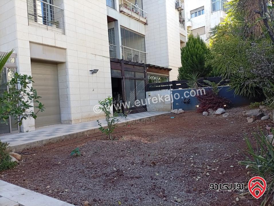 شقة مفروشة مميزة مساحة 250م داخلي و 180م خارجي للبيع في عمان - عبدون