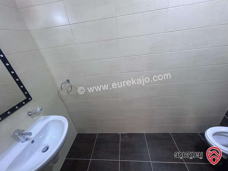 شقة ارضية فارغة مساحة 210م للايجار في عمان - عبدون