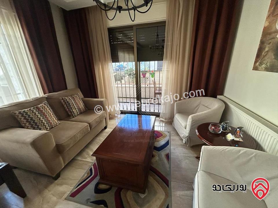 شقة فاخرة طابق أول مساحة 200م للبيع في عمان - الرابية