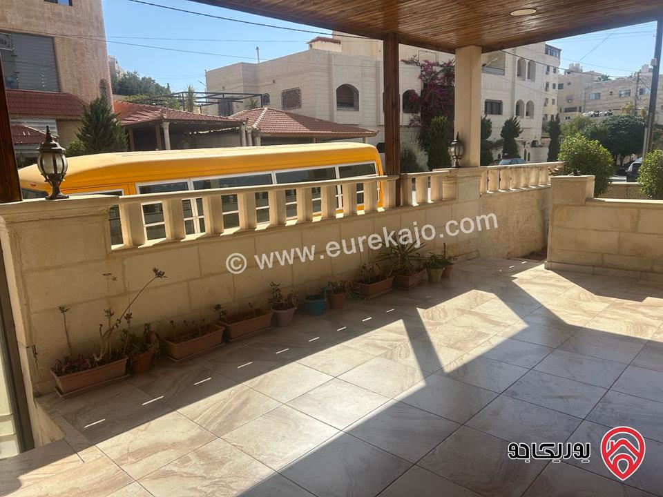 شقة أرضية مساحة 126م داخلي و 32م خارجي للبيع في عمان - طبربور 