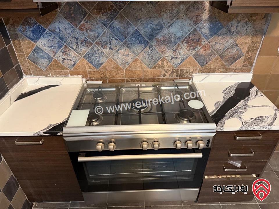 شقة سوبر ديلوكس أرضية مساحة 180م للبيع في عمان - جبل اللويبدة