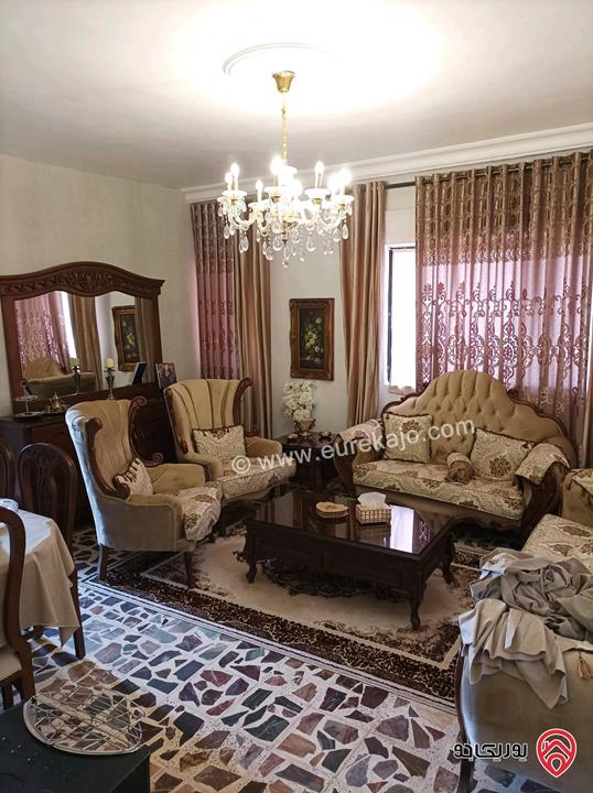 شقة طابق ثالث مساحة 145م للبيع في عمان - ماركا الشمالية 