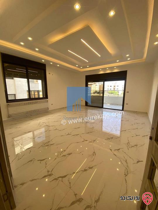 شقة فاخرة للبيع في عمان - خلدا قرب إشارة البنك العربي ومركز زها طابق ثاني 220م تشطيب سوبر ديلوكس لم تسكن