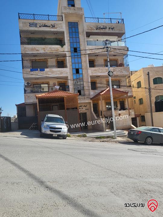 شقة طابق رابع مساحة 150م للبيع في الزرقاء الجديدة