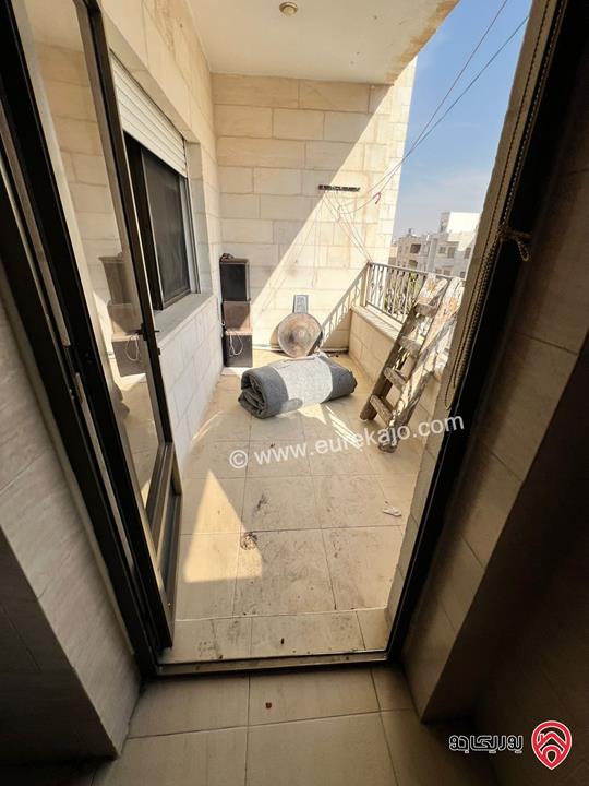 شقة فارغة طابق ثاني مساحة 140م للبيع في عمان - ضاحية الياسمين