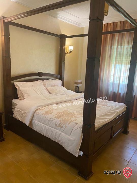 شقة ديلوكس طابق اول مساحة 205م للبيع في عمان - الرابية