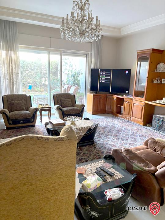 شقة طابقية ارضية مساحة 355م مع حديقة 500م للبيع في عمان - الشميساني