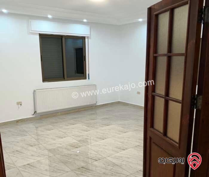 شقة أرضية مساحة 200م مع حديقة 100م ومدخل خاص فارغة للايجار في عمان - مرج الحمام