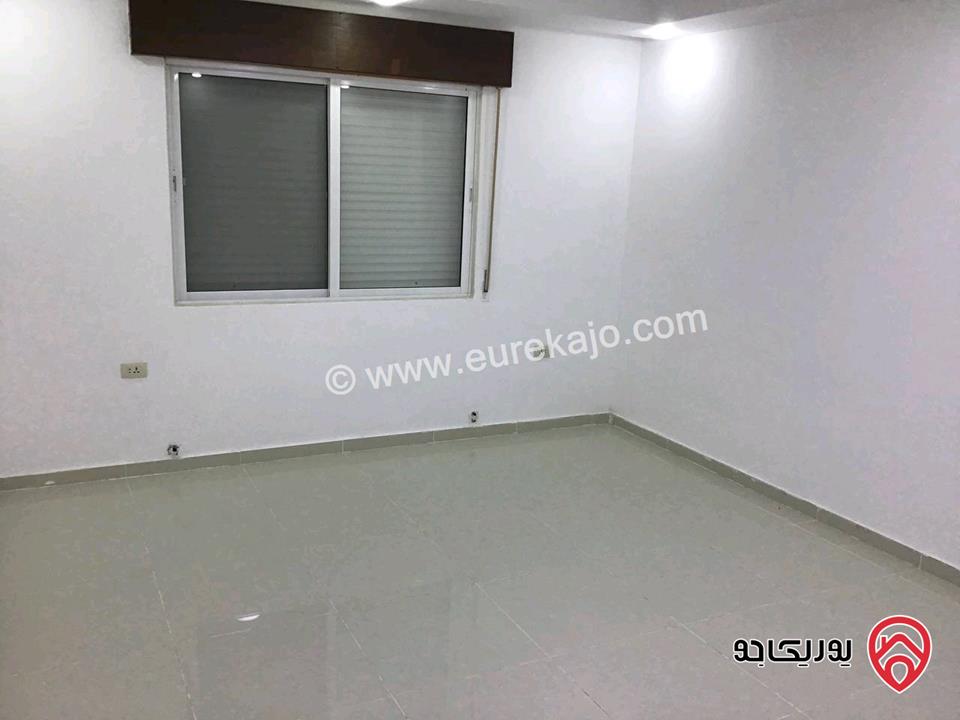 رووف طابق ثاني فني مساحة 330م للبيع في اربد - الحصن