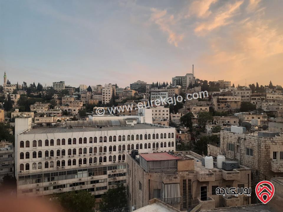 ارض مساحة 622م عليها منازل عدد 3 للبيع في عمان - اللويبدة