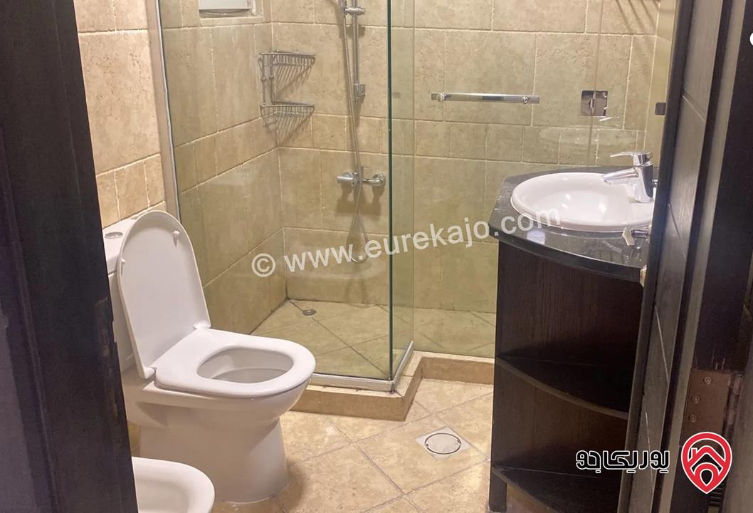 شقة فاخرة مفروشة طابق أول مساحة 185م للايجار في عمان - خلدا