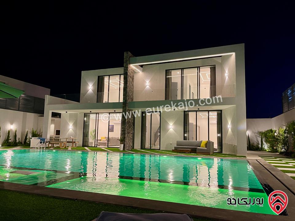 شاليه مميز للبيع في اجمل مواقع البحر الميت منتجع البحيرة مساحة الارض 660م والبناء 240