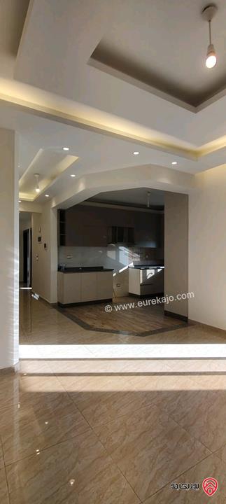 شقة فاخرة طابق أول مساحة 130م للبيع في عمان - البنيات مقابل جامعة البتراء 