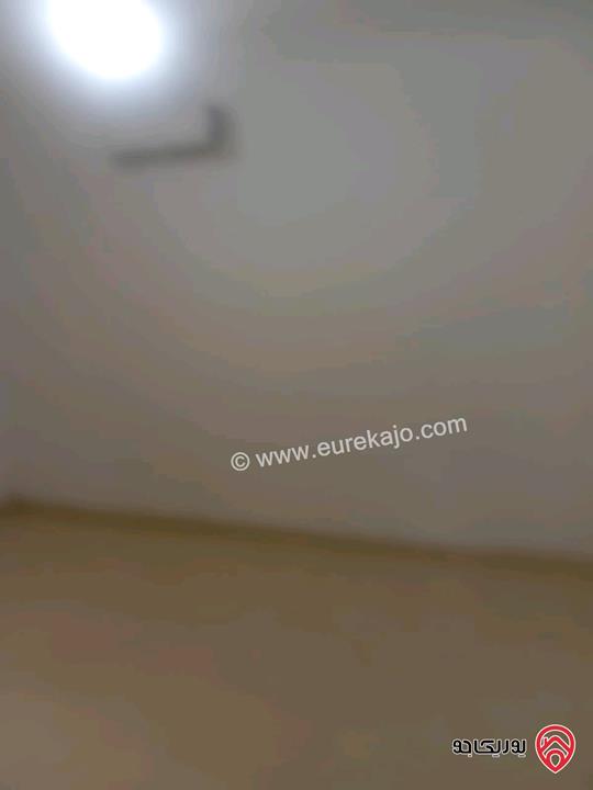 شقة فارغة طابق ارضي مساحة 150م للإيجار في عمان - الجبيهة 