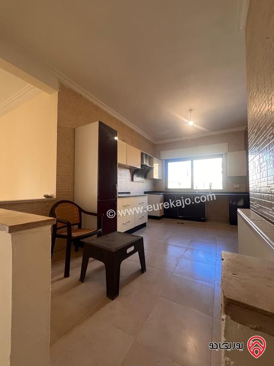 شقة طابق ثاني مساحة 190م للايجار في عمان - خلدا