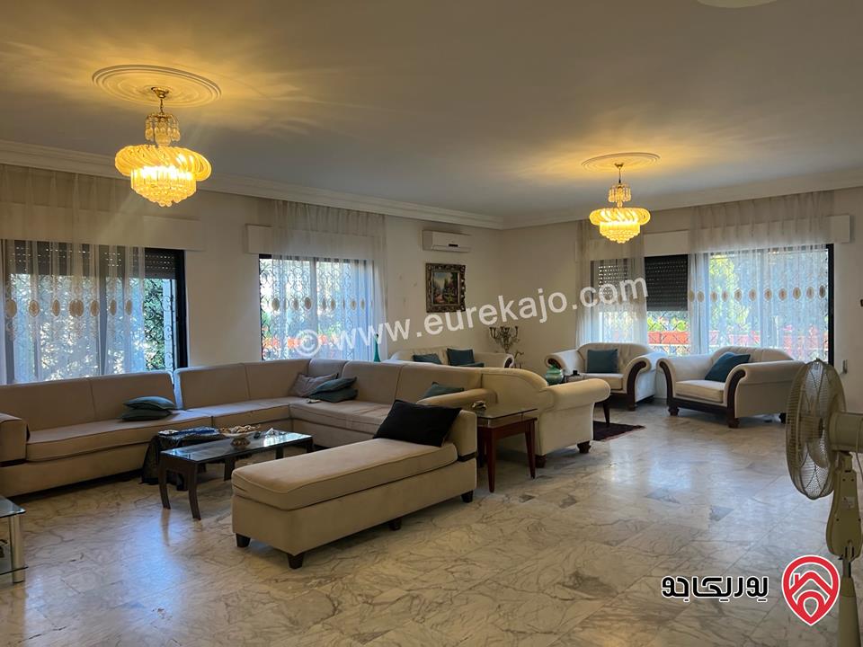 فيلا مساحة 1200م على أرض 800م للبيع في عمان - دابوق 