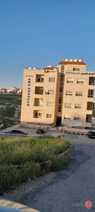 شقة مميزة طابق ثالث مساحة 110م للبيع في عمان – ضاحية الرشيد