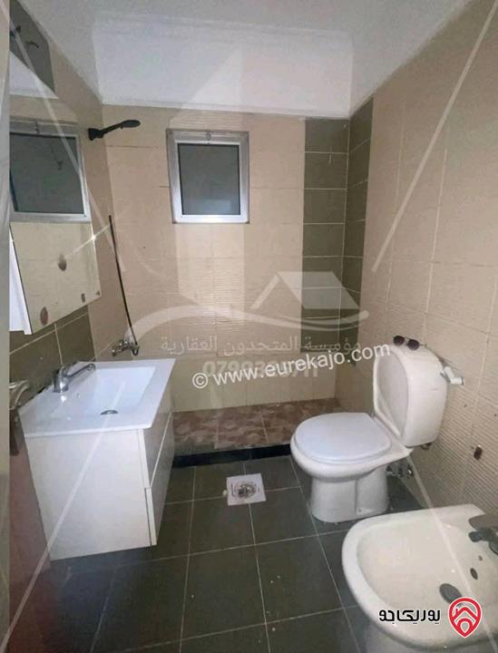 شقة فارغة مساحة 170م طابق ثالث للايجار في عمان - الرابية