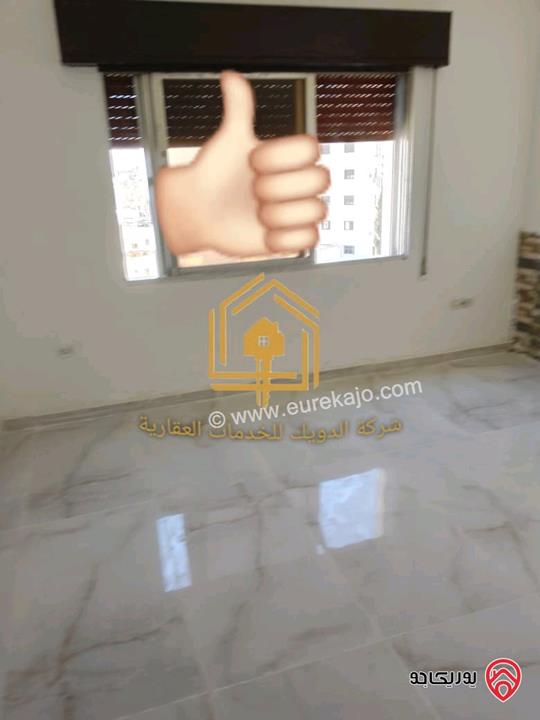 شقة فارغة طابق أول مساحة 120م للإيجار في عمان - تلاع العلي 