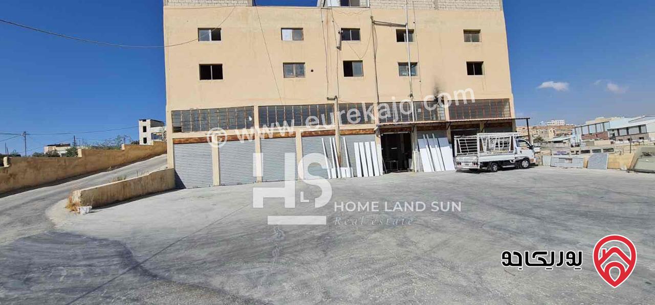 مجمع تجاري على أرض 1552م للبيع في عمان - ابو علندا ب دخل سنوي 26000 دينار