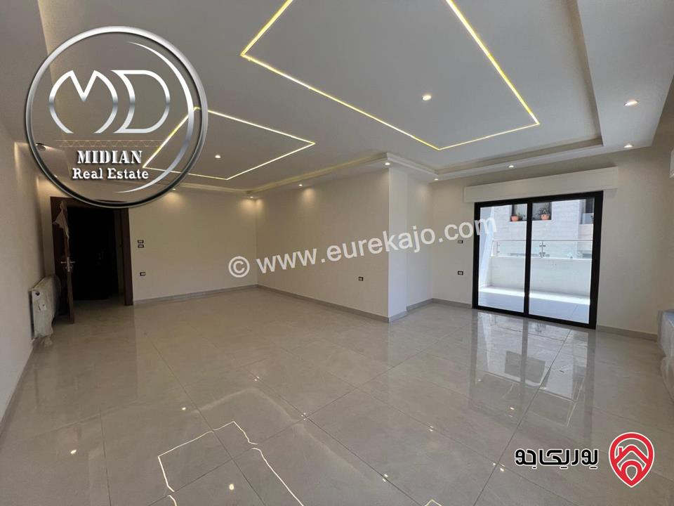 شقق للبيع في عمان - الشميساني مساحات 220م تشطيبات و ديكورات عصرية فاخرة اطلالة جميلة جديدة لم تسكن