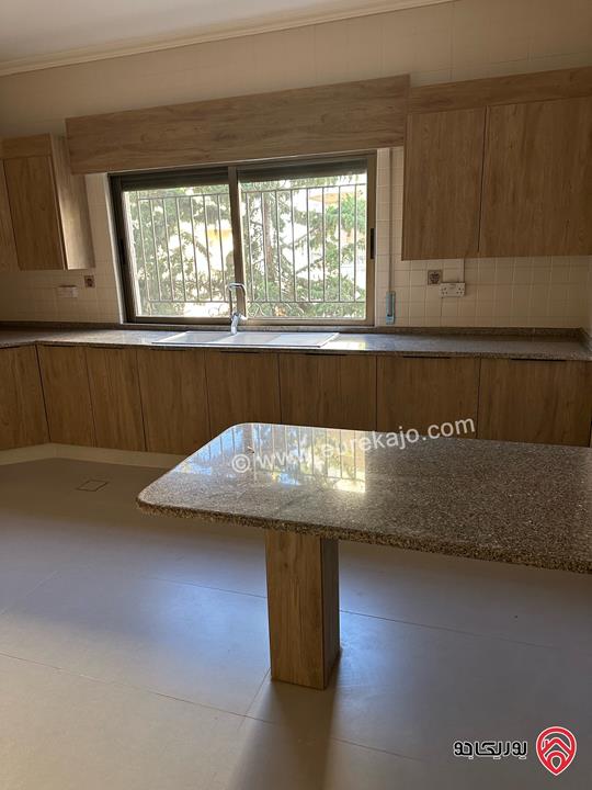 Semi Furnished Apartment 210 sqm for rent in Amman - Deir Ghbar