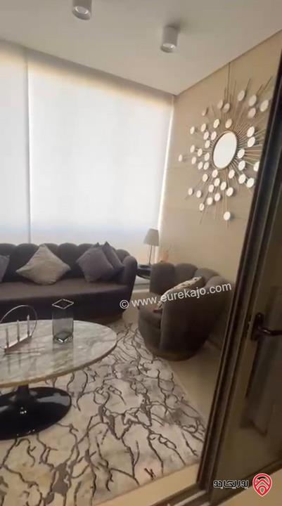 شقة فاخرة مفروشة طابق ثالث مساحة 300م للايجار في عمان - ام اذينة