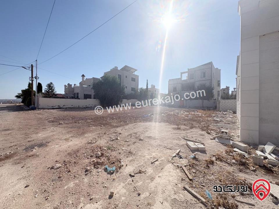 قطعة ارض مساحة 635م للبيع في اربد - شارع البترا