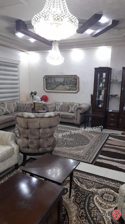 منزل مساحة 280م على أرض 424م للبيع في الزرقاء الجديدة جبل المغير قرب دوار بادي