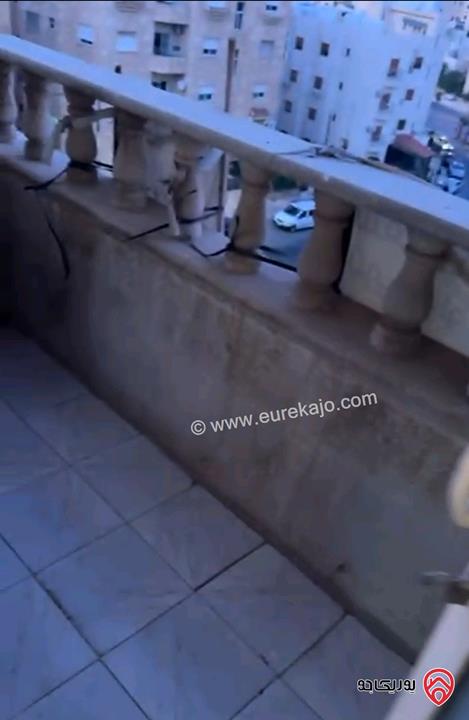 شقة مساحة 140م طابق ثالث للبيع في عمان - عرجان 