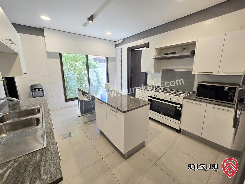 شقة طابق اول مساحة 220م مفروشة للإيجار في عمان - عبدون