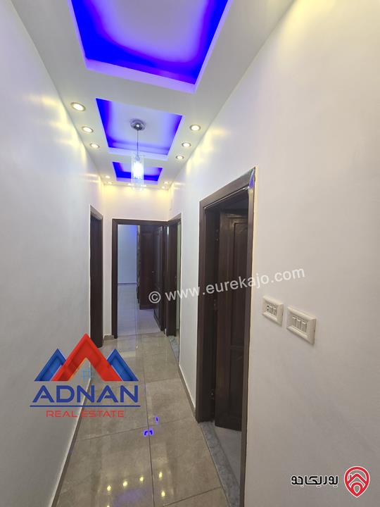 شقة أرضية مساحة 185م داخلي مع حديقة كبيرة 400م و كراج ومدخل خاص مفروشة للإيجار في عمان - الصويفية