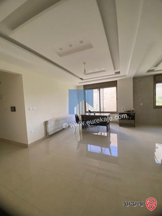 شقة فاخرة للبيع في عمان - أم أذينة قرب أبراج السادس طابق ثالث 162م مع روف دوبلكس 110م لم تسكن