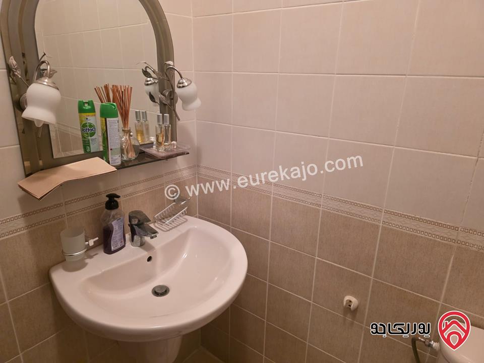 شقة طابق ثالث مساحة 180م للبيع في عمان - خلدا 