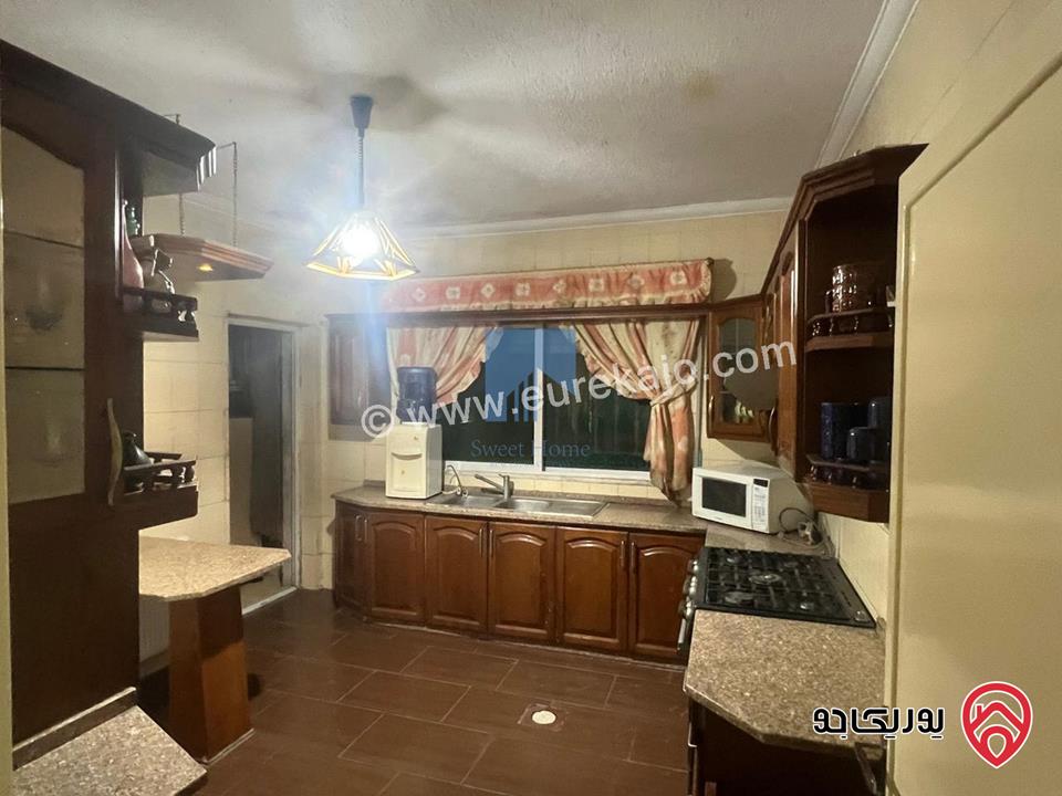 شقة فاخرة طابق اول 165م تشطيب سوبر ديلوكس للبيع في عمان - تلاع العلي