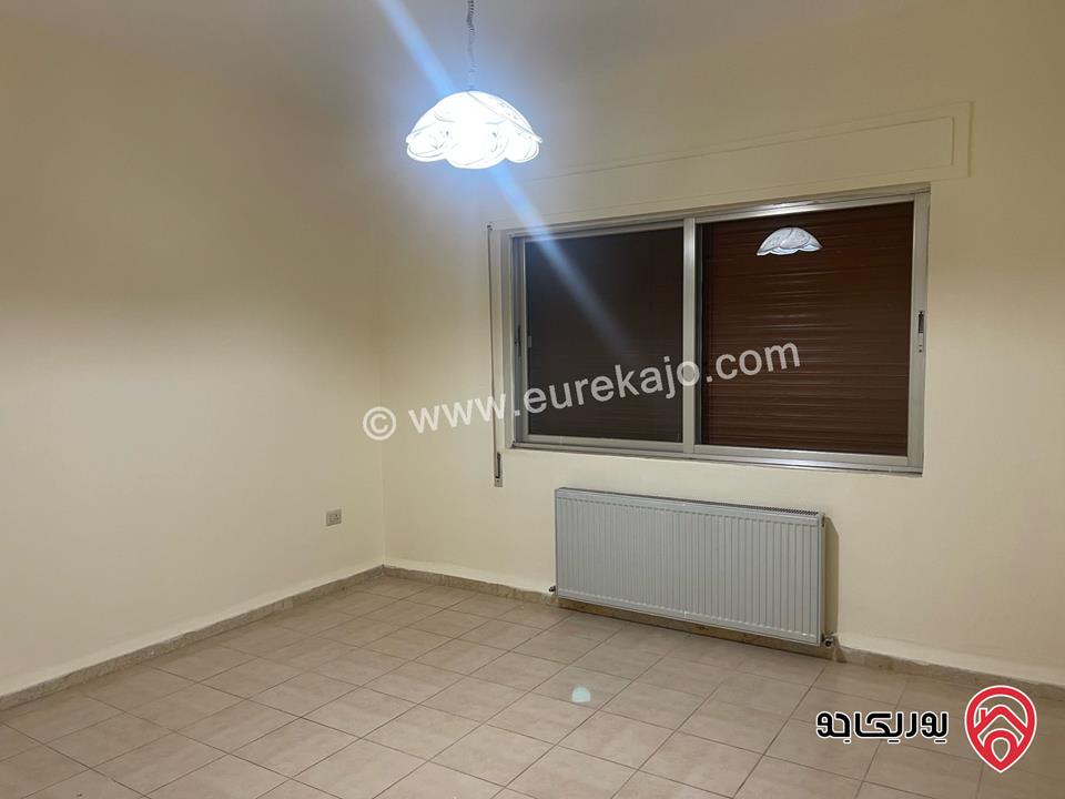 شقة طابقية مساحة 270م للإيجار في عمان - أم السماق