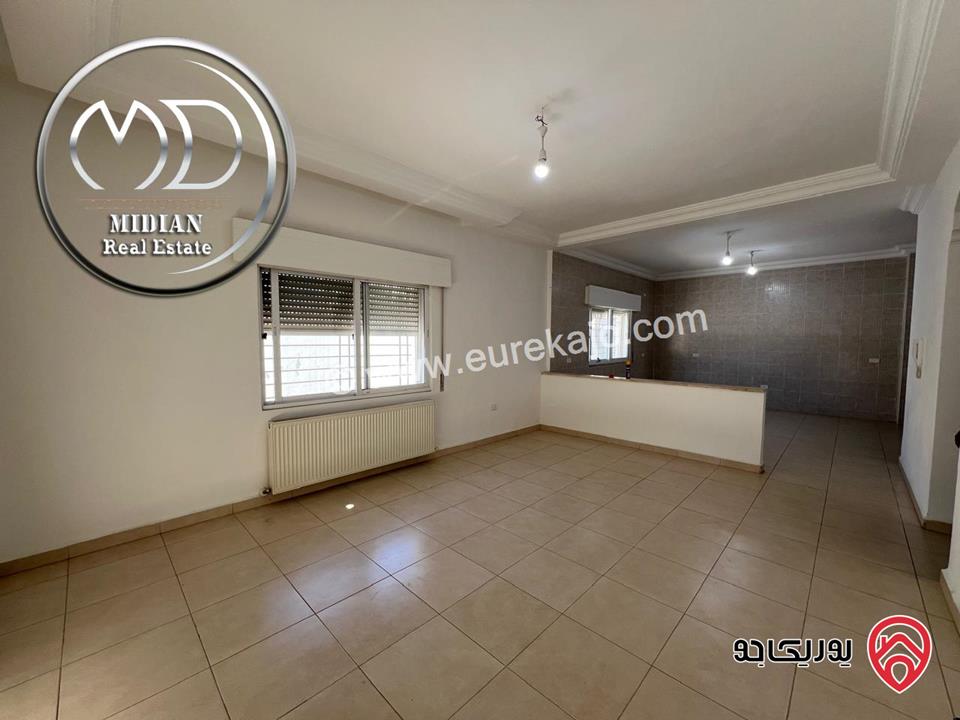 شقة شبه ارضي للبيع في عمان - ضاحية الرشيد مساحة 240م جديدة لم تسكن بسعر مميز جداً