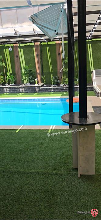 شاليه مساحة الأرض 650م والبناء 200م للبيع في البحر الميت - الروضة نزول العدسية