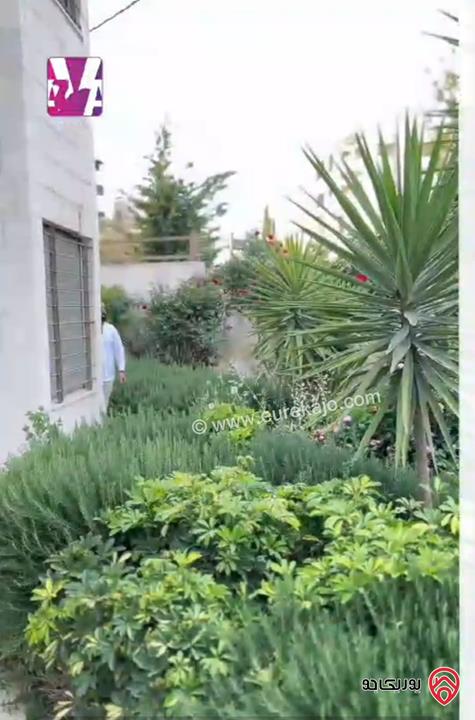 فيلا فاخرة مساحة 900م على أرض 570م للبيع في عمان - ضاحية الرشيد - إسكان المهندسين 