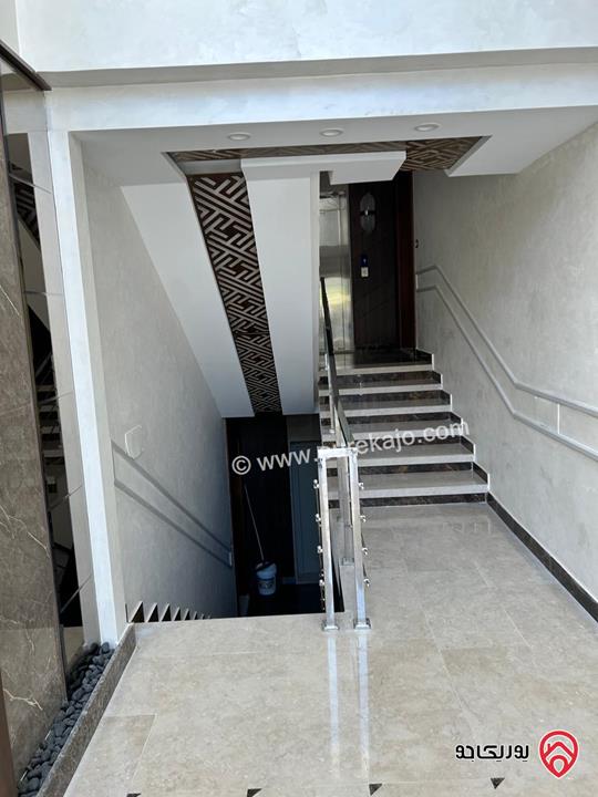 شقة تسوية ثانية مساحة 120 متر داخلي و 100م خارجي للبيع في عمان - ام اذينة