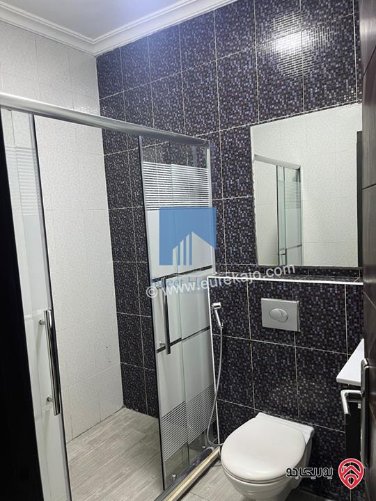 شقة شبه أرضية مساحة 143م داخلي مع ترسات 100م للبيع في عمان - عرقوب خلدا