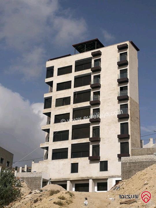 عمارة مكونة من 7 شقق للبيع في عمان - الجبيهة خلف قصر الأميرة بسمة
