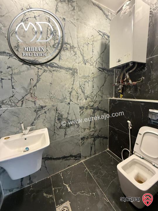 شقة دوبلكس جديدة للبيع طابق أخير مع رووف في عمان - ضاحية الرشيد مساحة 190م مع تراسات اطلالة جميلة بسعر مميز