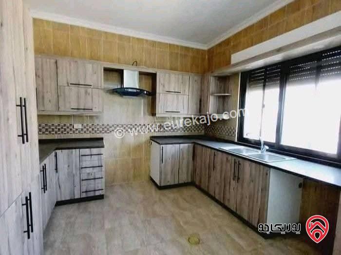 شقة فارغة طابق ثالث مساحة 170م  للايجار في عمان - الكرسي